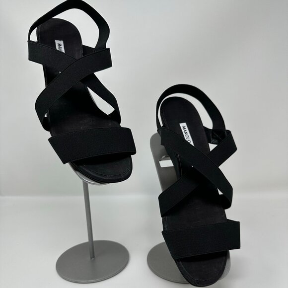 Manolo Blahnik Size 37 / 7 Elastic Strap Heels Black NWOB